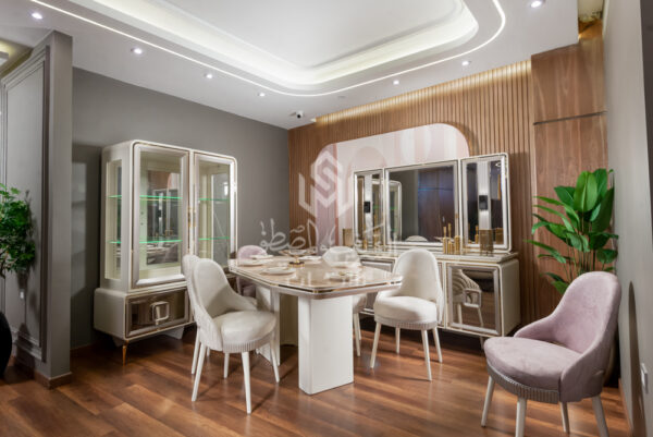 "Istanbul" dining room