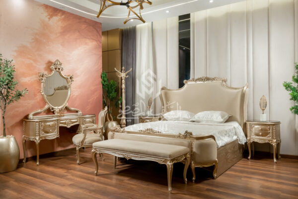 "Queen" bedroom